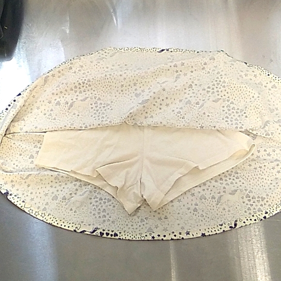 Cotton/polyester skirt with built in shorts - Picture 2 of 2